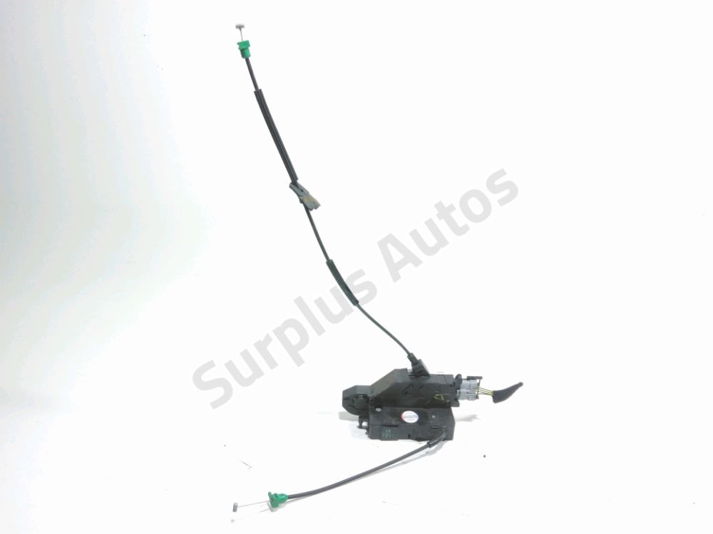 Serrure de porte avant droite