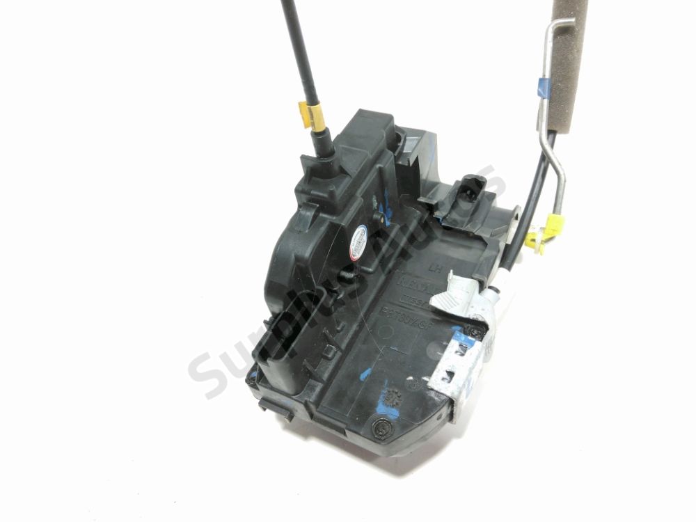 Serrure de porte avant gauche