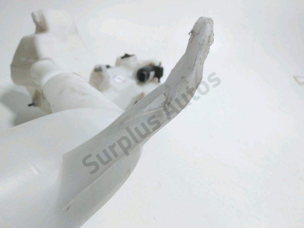 Réservoir de lave glace avant