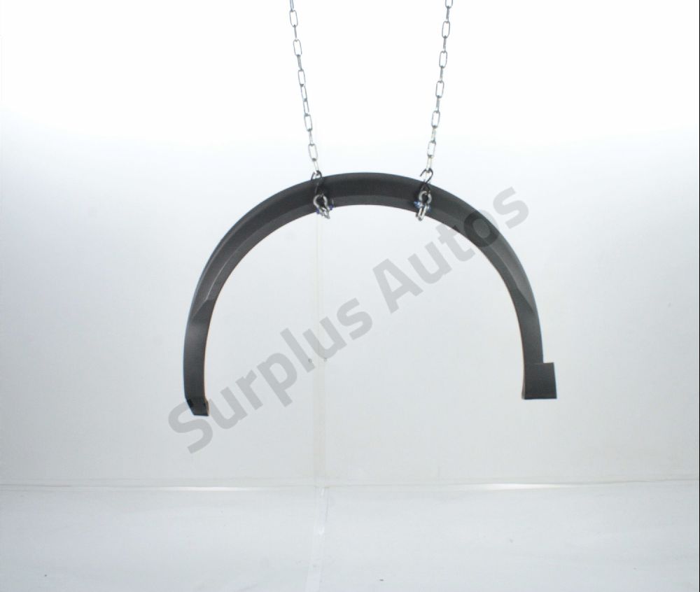 Elargisseur d'aile avant gauche