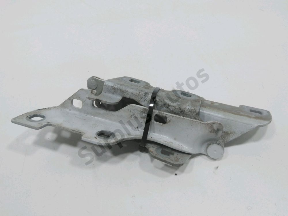 Jeu de charnières de capot