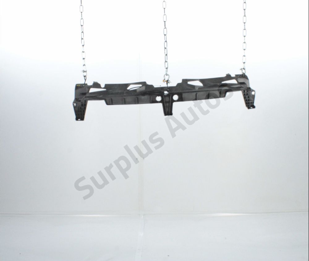 Traverse supérieure armature avant
