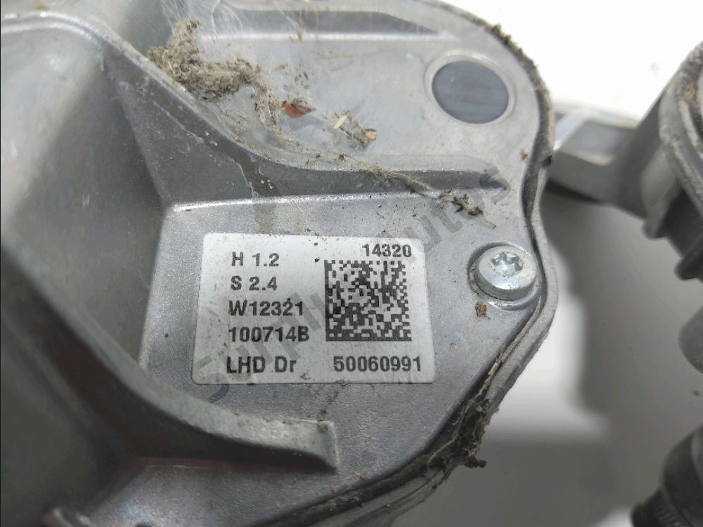 Mécanisme + moteur d'essuie glace avant