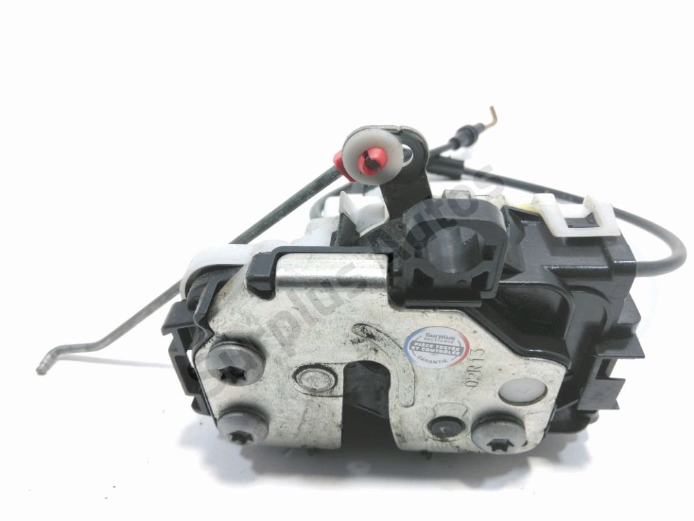 Serrure de porte avant droite