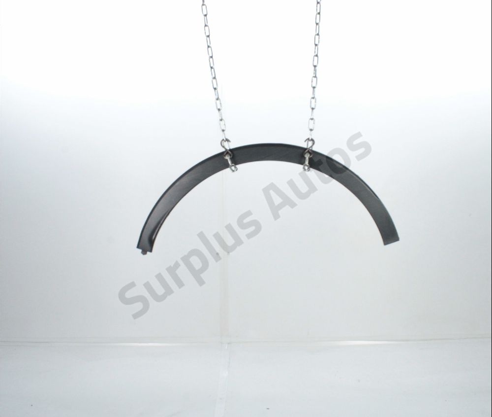 Elargisseur d'aile arrière droit