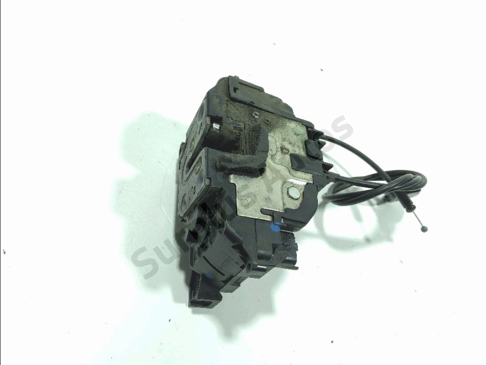 Serrure de porte avant gauche