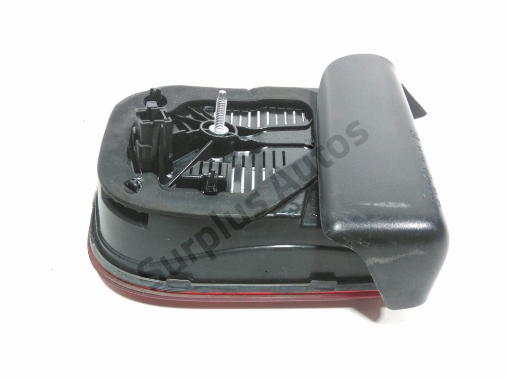 Feu arrière intérieur gauche