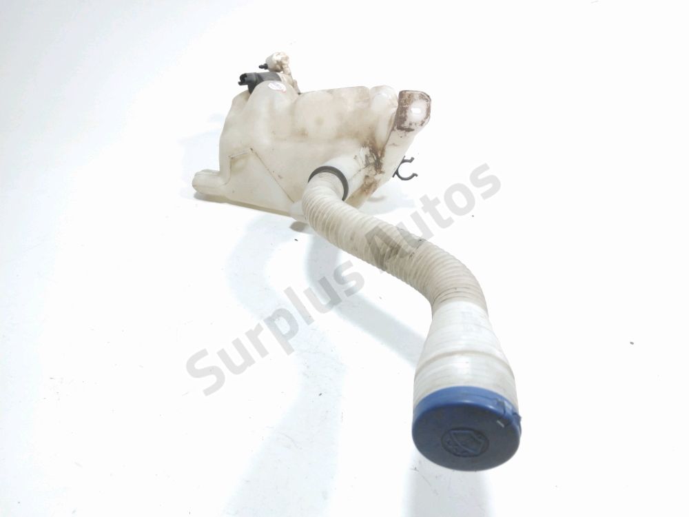 Réservoir de lave glace avant