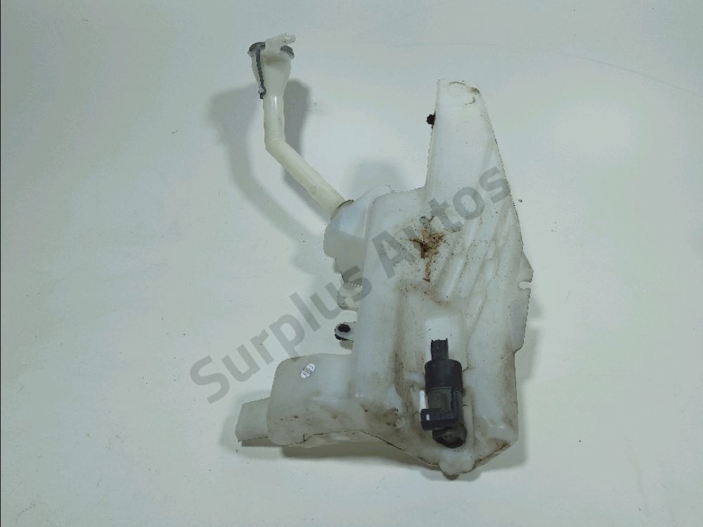 Réservoir de lave glace avant