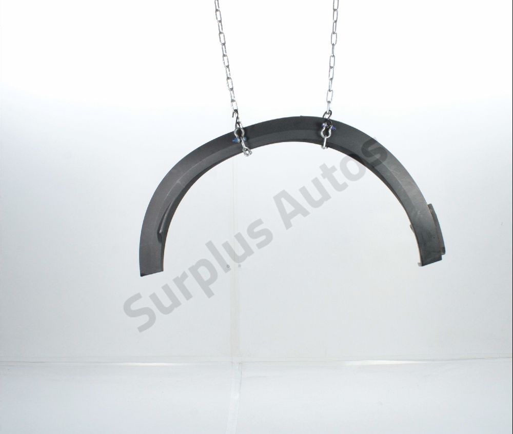 Elargisseur d'aile arrière droit