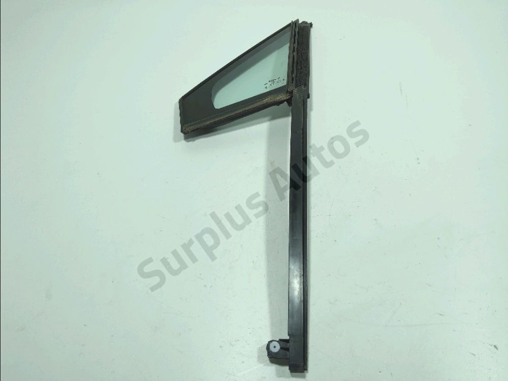 Custode avant gauche