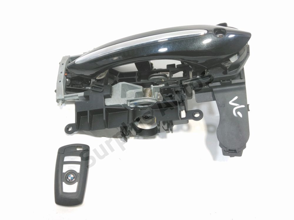 Poignée extérieure avant gauche