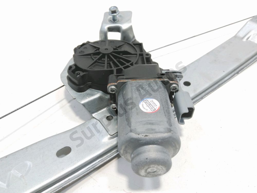 Lève-vitre électrique avant droit