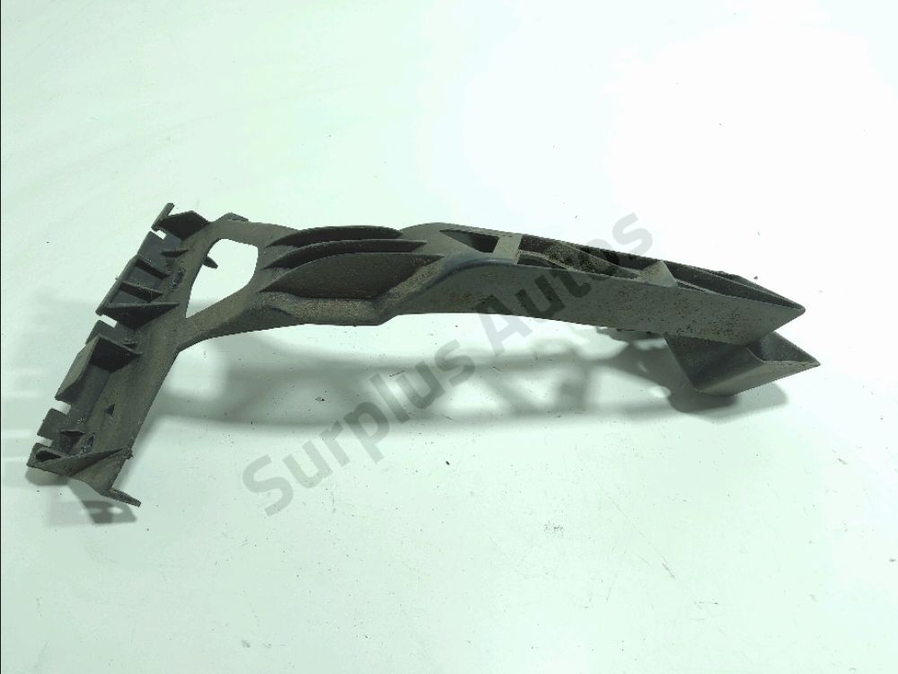 Support gauche de pare-choc arrière