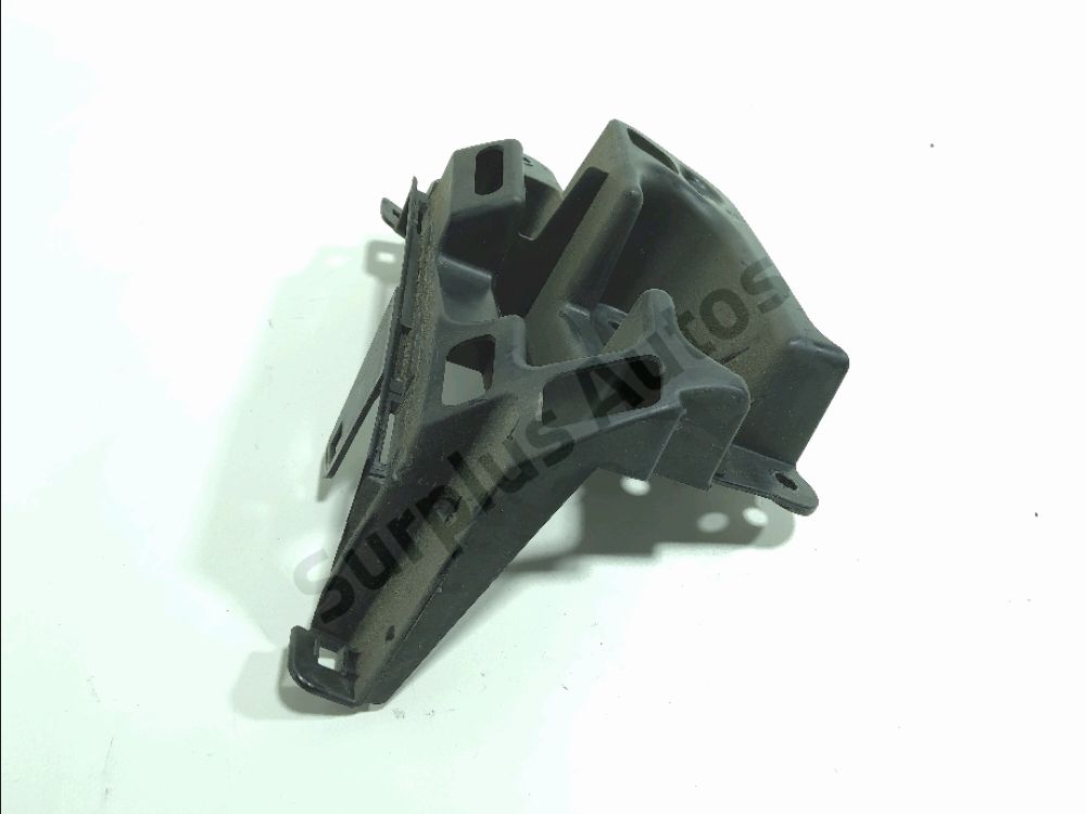 Support gauche de pare-choc arrière