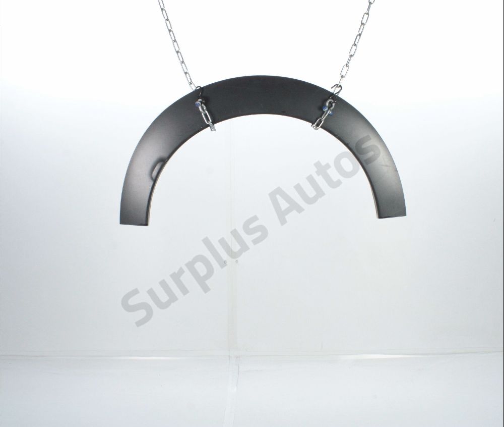 Elargisseur d'aile arrière droit