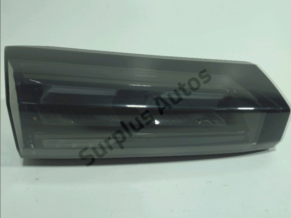 Feu arrière intérieur gauche