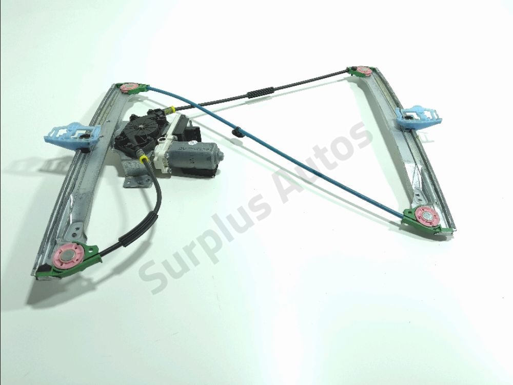 Leve-vitre electrique avant gauche