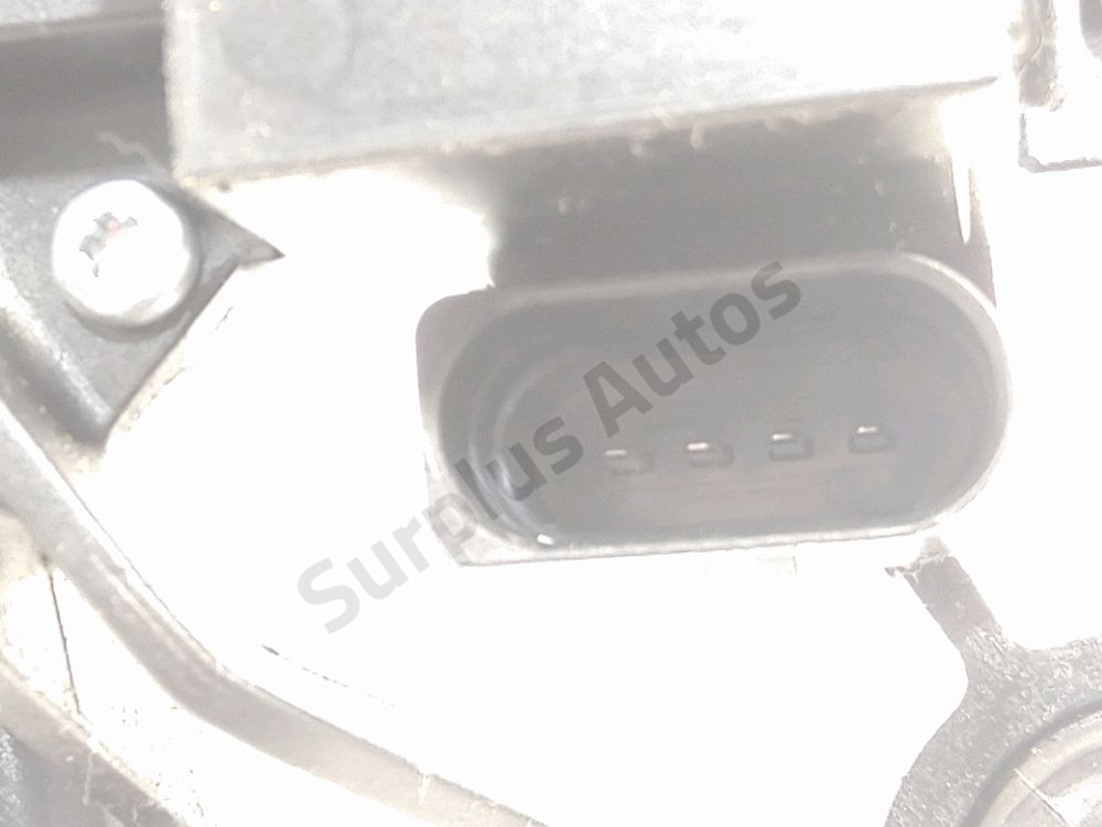 Moteur d'essuie glace arrière