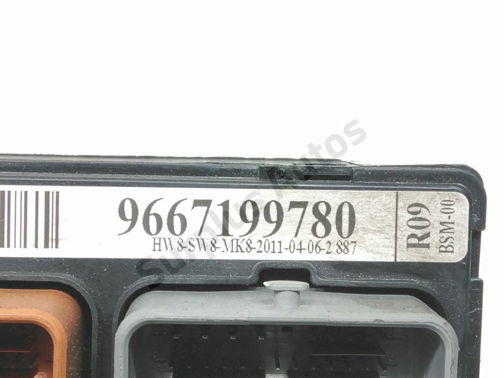 Boite à fusibles moteur