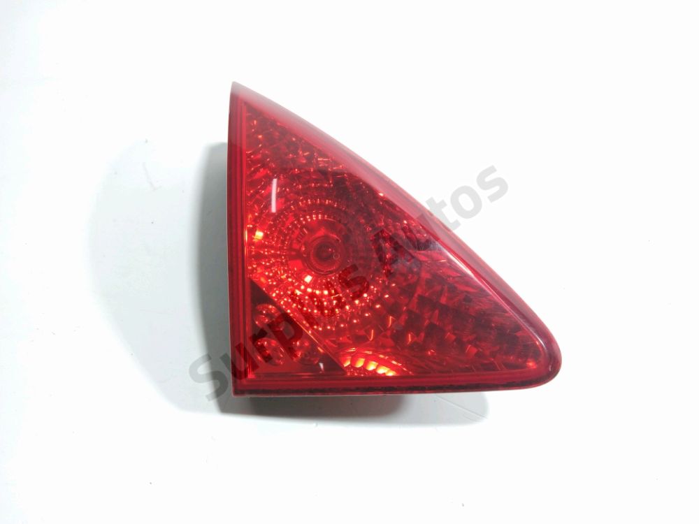 Feu arriere interieur gauche