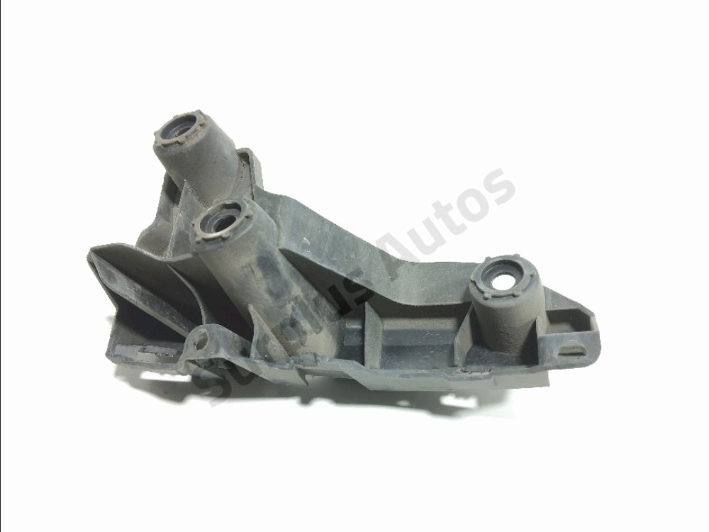 Support droit de pare-choc arrière