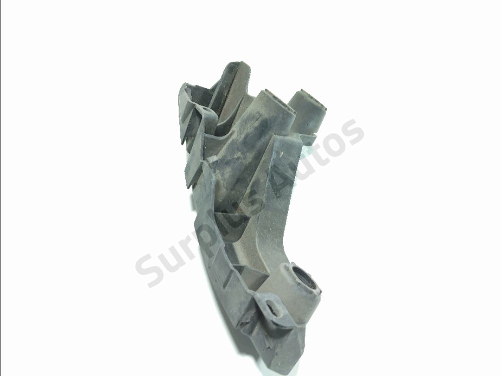 Support droit de pare-choc arrière