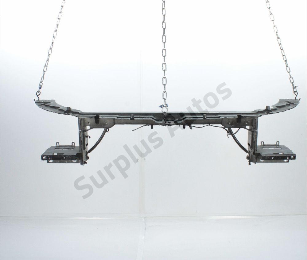 Traverse supérieure armature avant