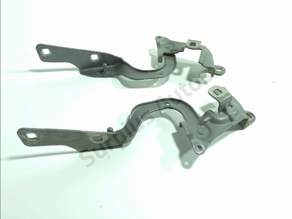 Jeu de charnières de capot