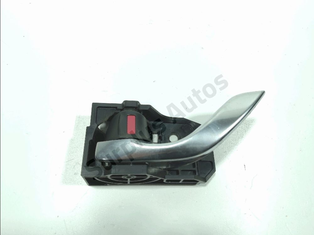 Poignée intérieure porte avant gauche