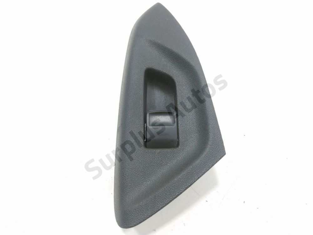 Commande leve-vitre avant droit