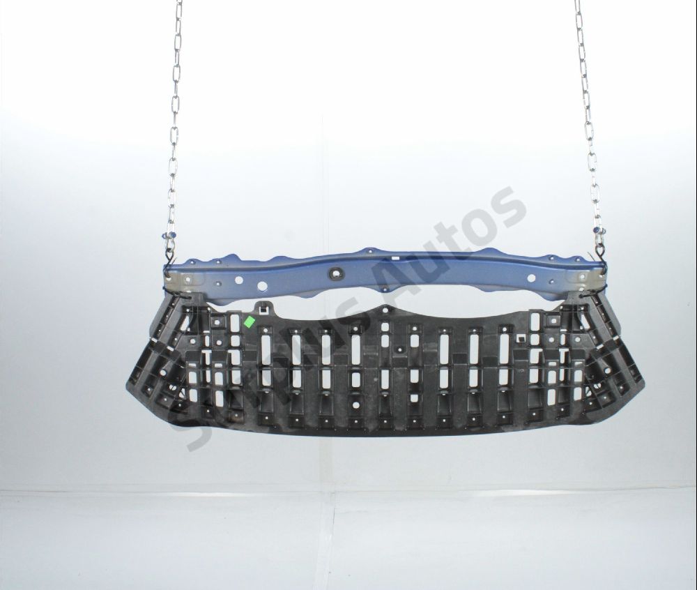 Traverse inférieure armature avant