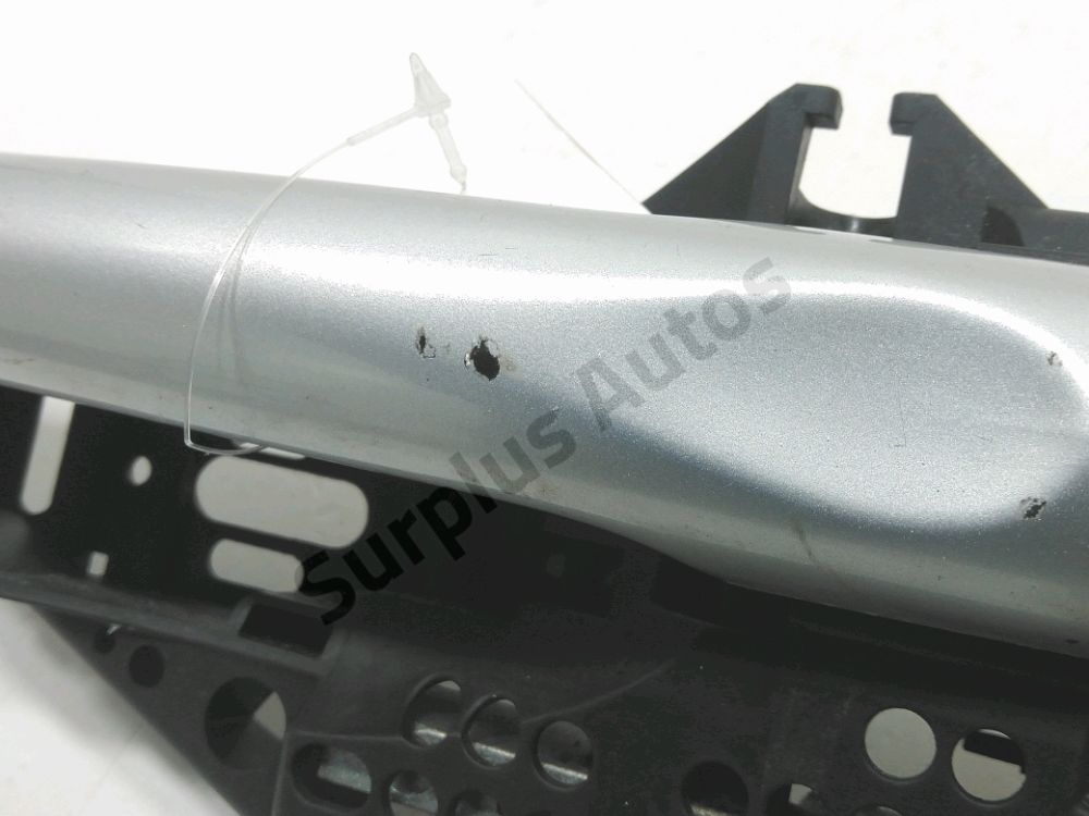 Poignée extérieure avant gauche