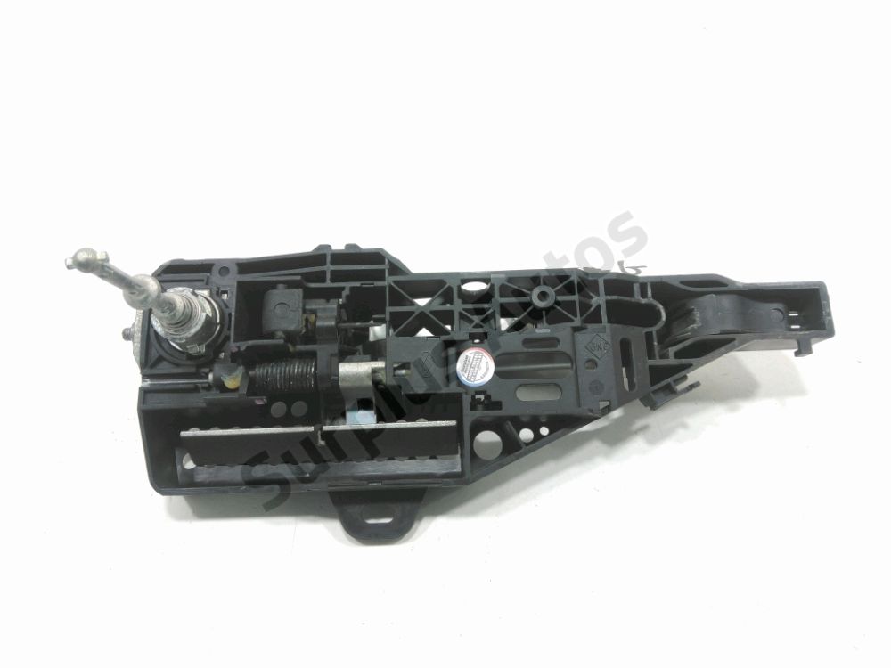 Poignée extérieure avant gauche