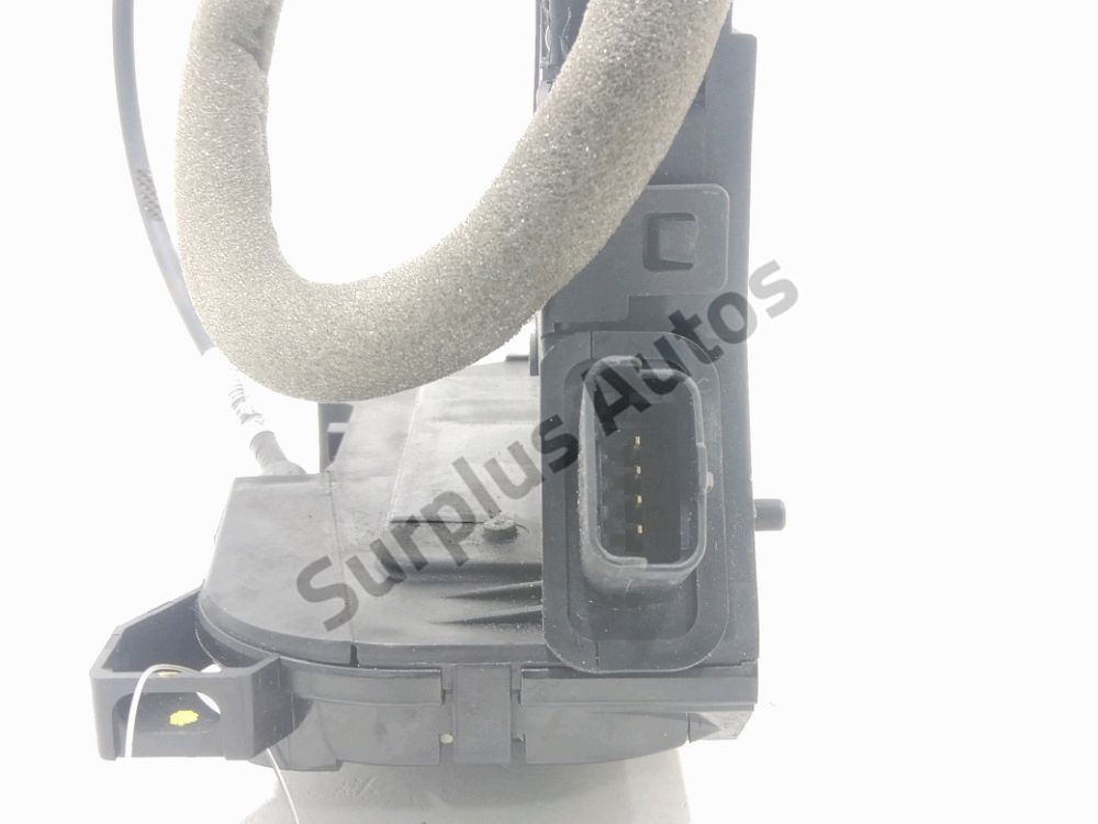 Serrure de porte arrière droite