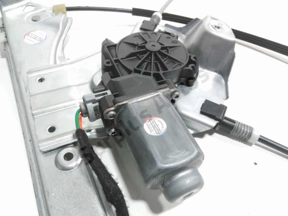 Lève-vitre électrique avant droit