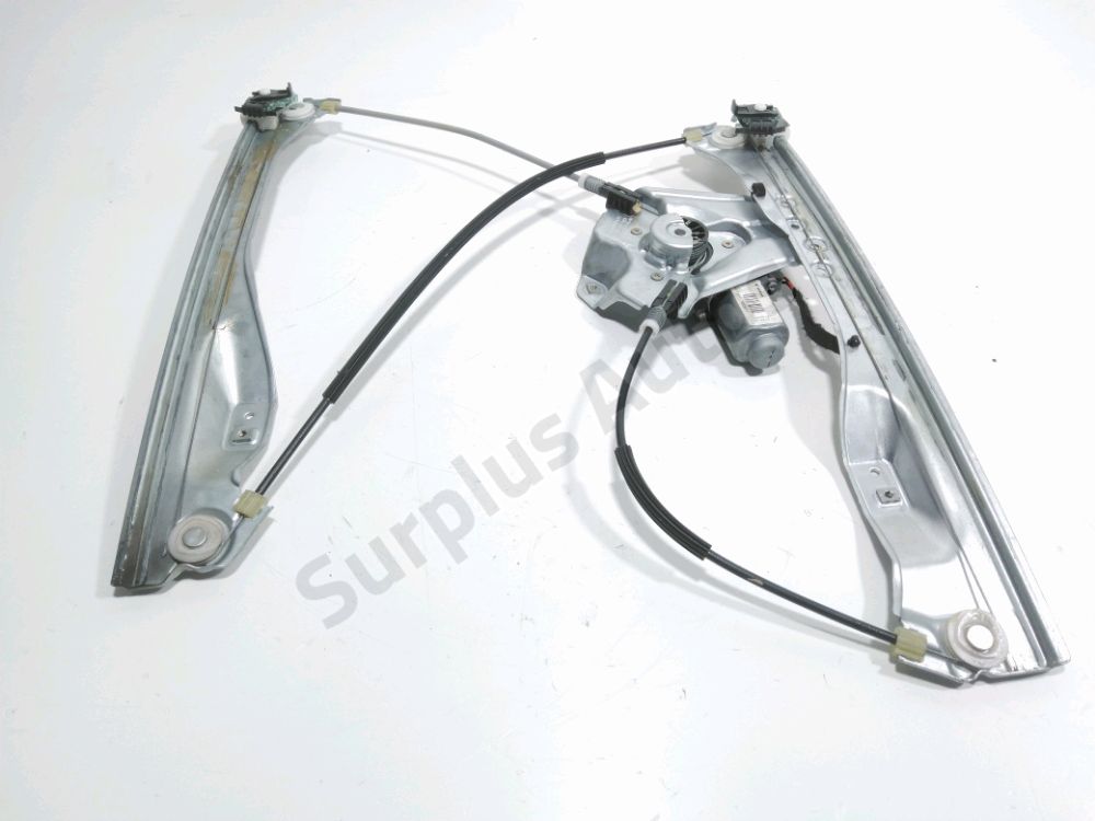 Lève-vitre électrique avant droit