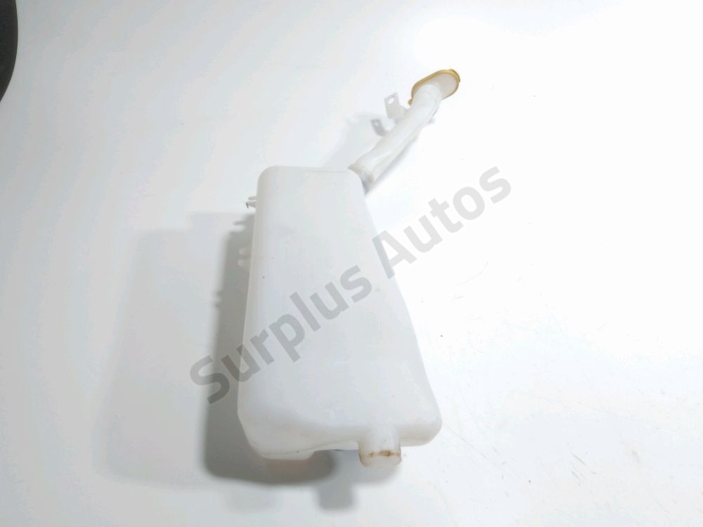 Réservoir de lave glace avant