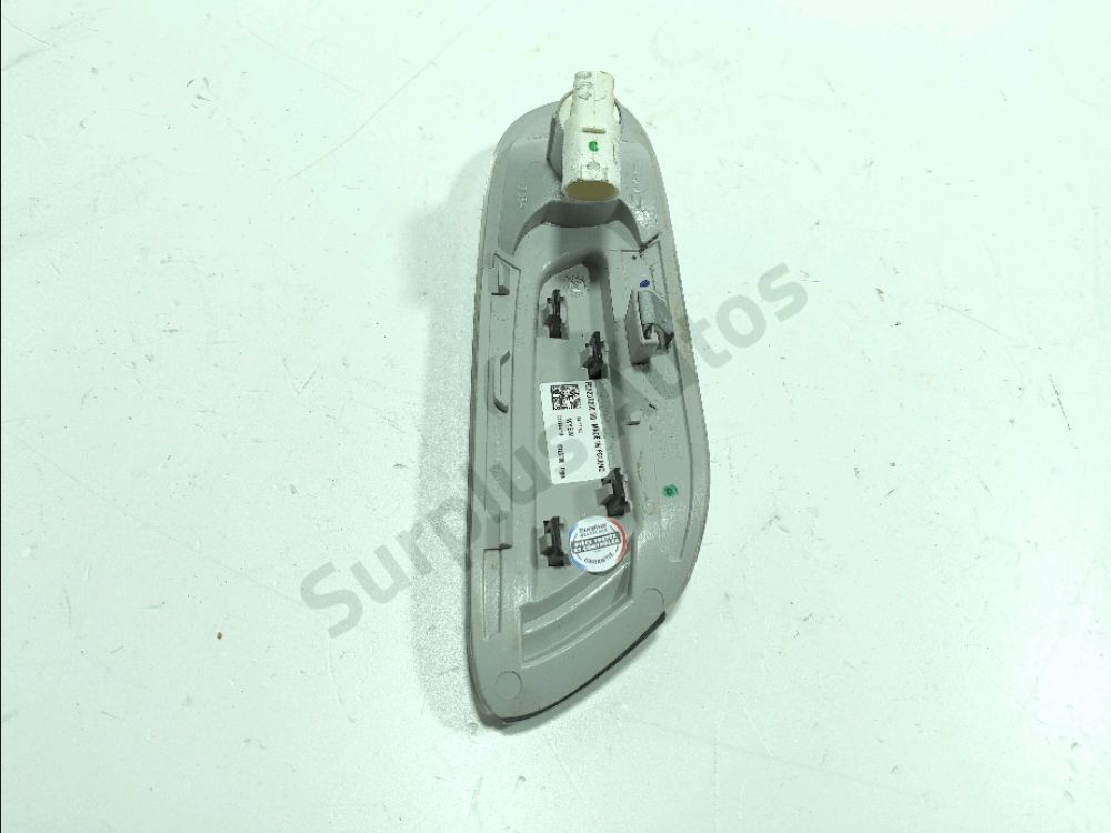 Répétiteur d'aile gauche