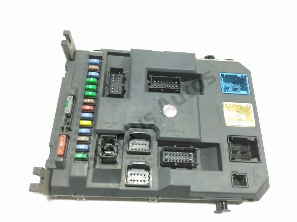 Boite à fusibles habitacle