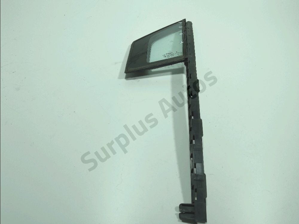 Custode avant gauche