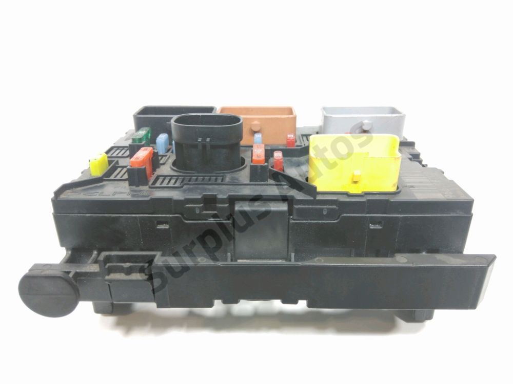 Boite à fusibles moteur