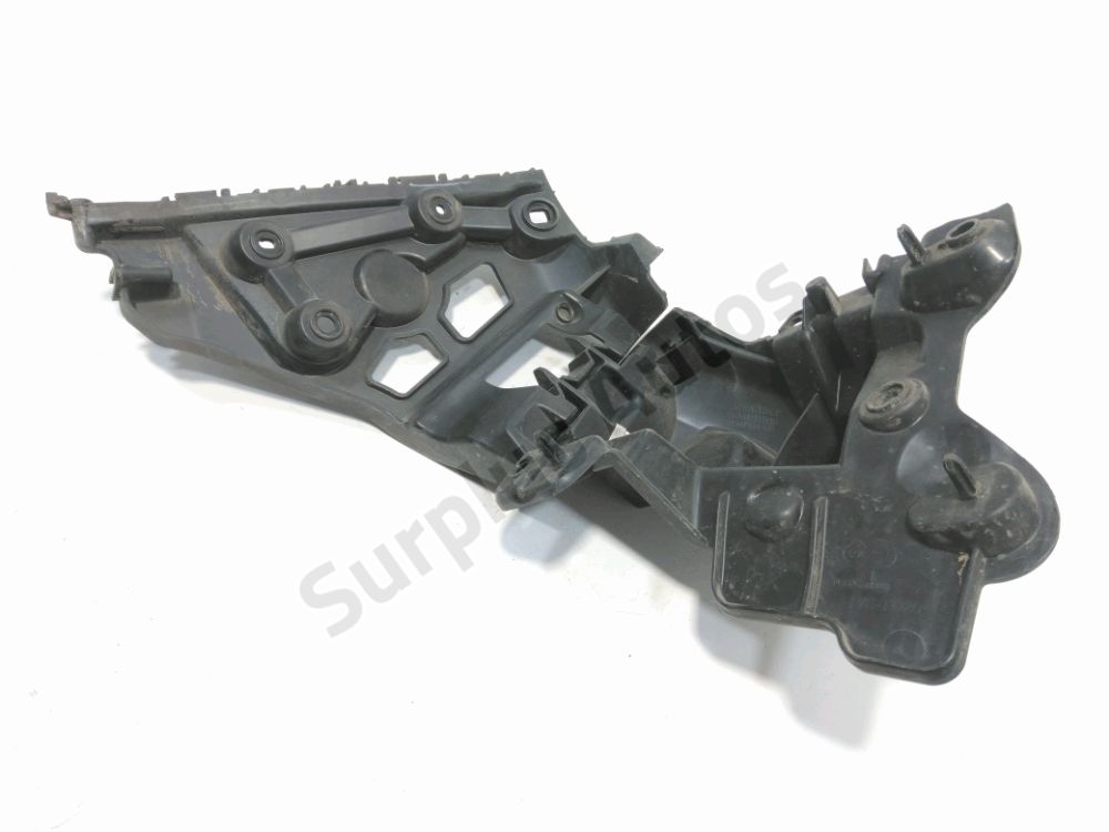 Support droit de pare-choc arrière