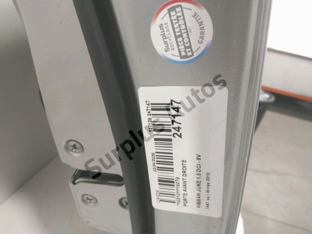 Porte avant droite