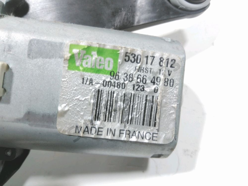 Moteur d'essuie glace arrière