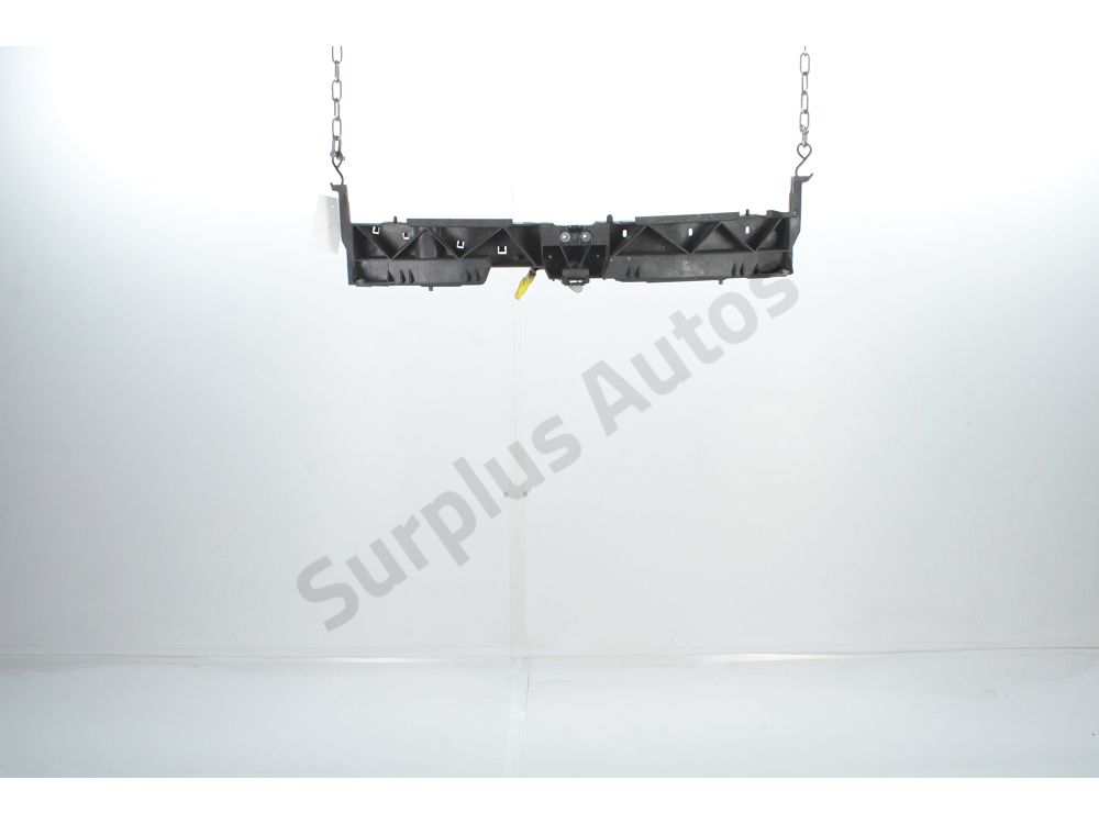 Traverse supérieure armature avant