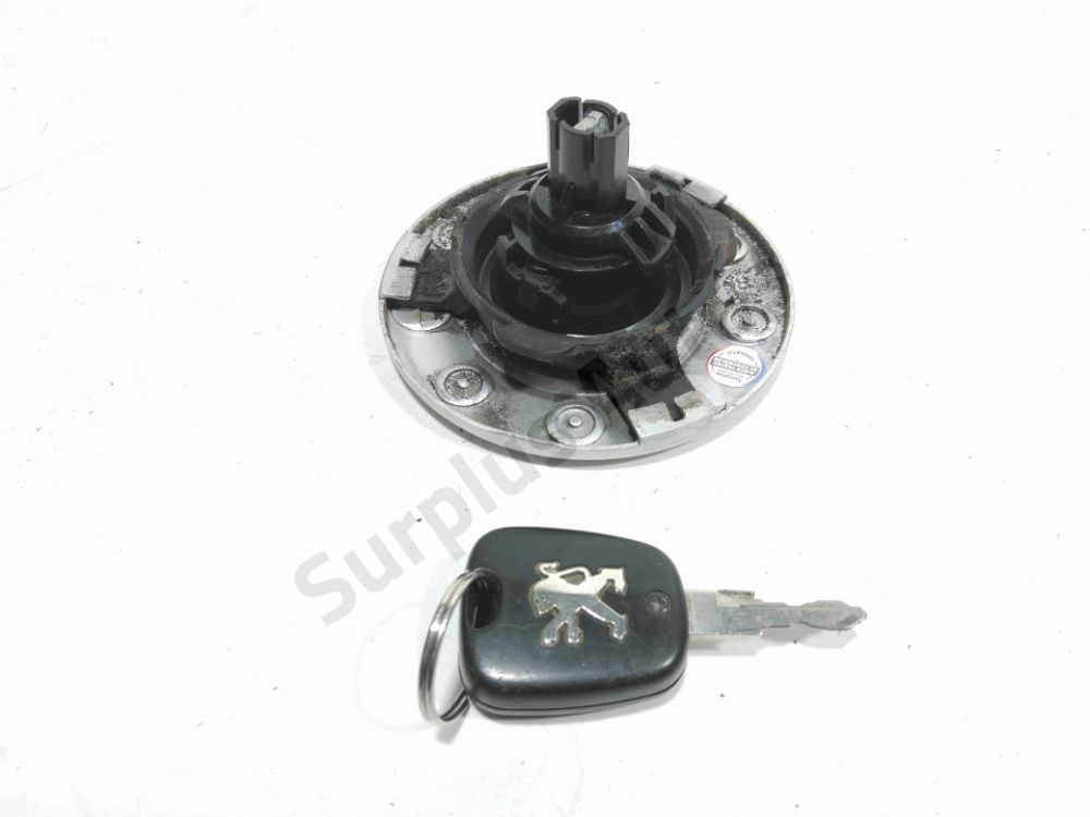 Bouchon de réservoir à carburant