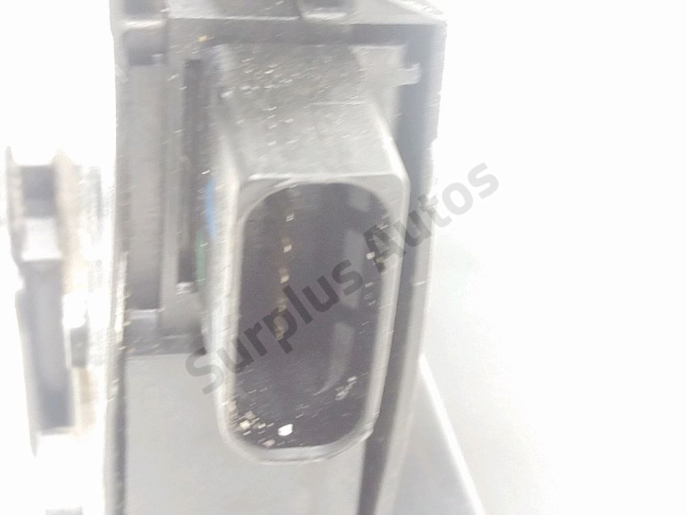 Serrure de porte avant gauche