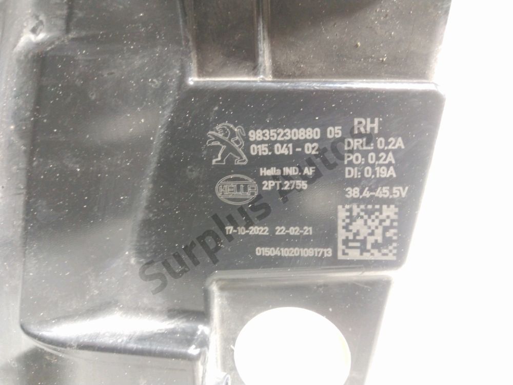 Feu diurne avant droit