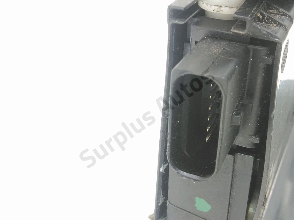 Serrure de porte arrière gauche